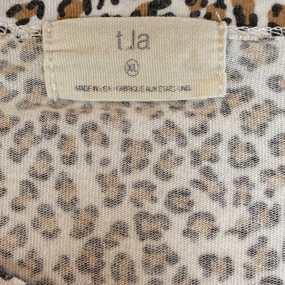 TLA by Anthropologie  Short Sleeve Animal Print Top 4979 - Picture 5 of 7